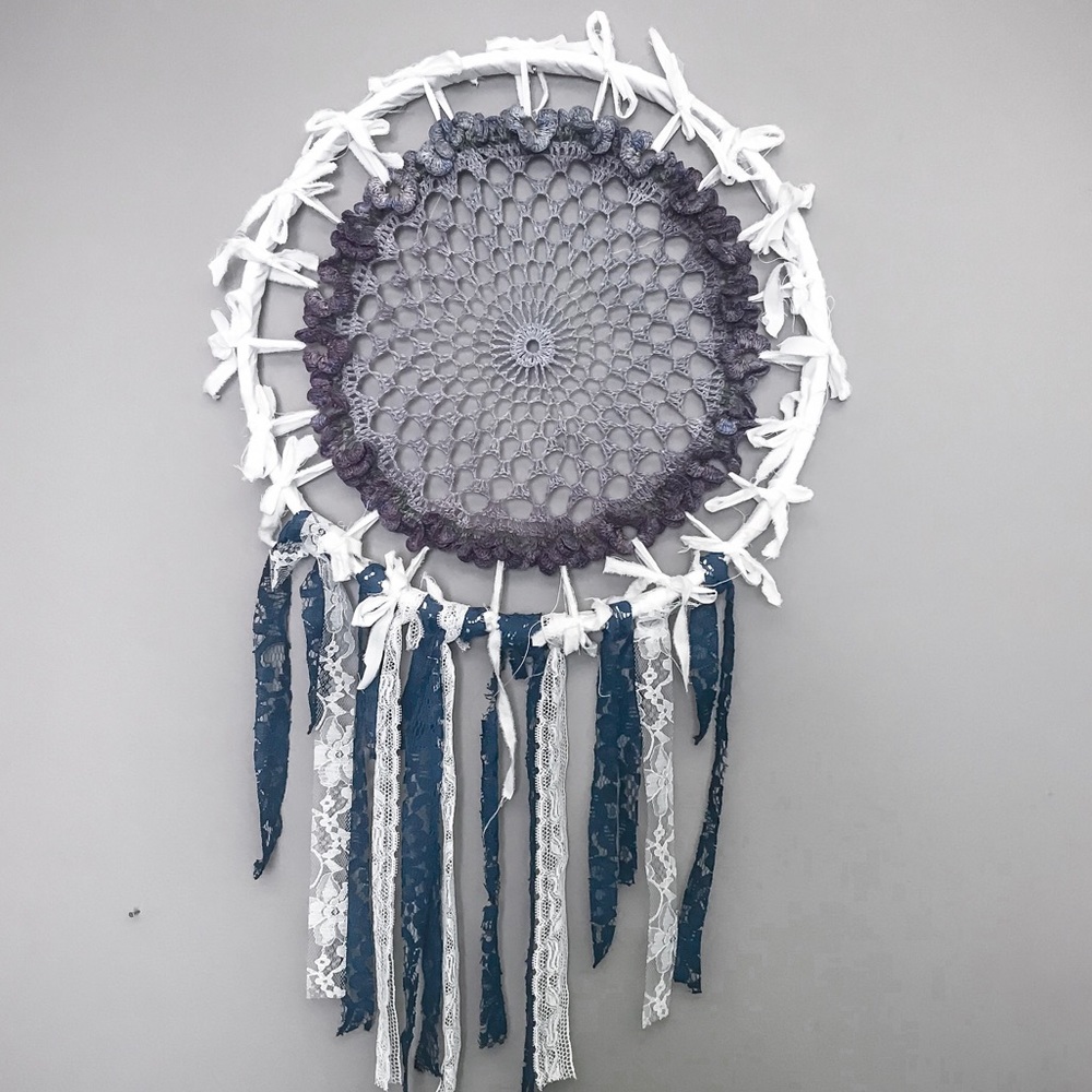 Medium customizable dream catcher
